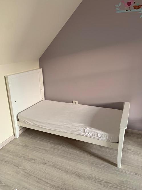 Meegroeibed / 2 in 1 baby & junior bed maat 140*70 cm, Enfants & Bébés, Chambre d'enfant | Lits, Comme neuf, 140 à 160 cm, 70 à 85 cm