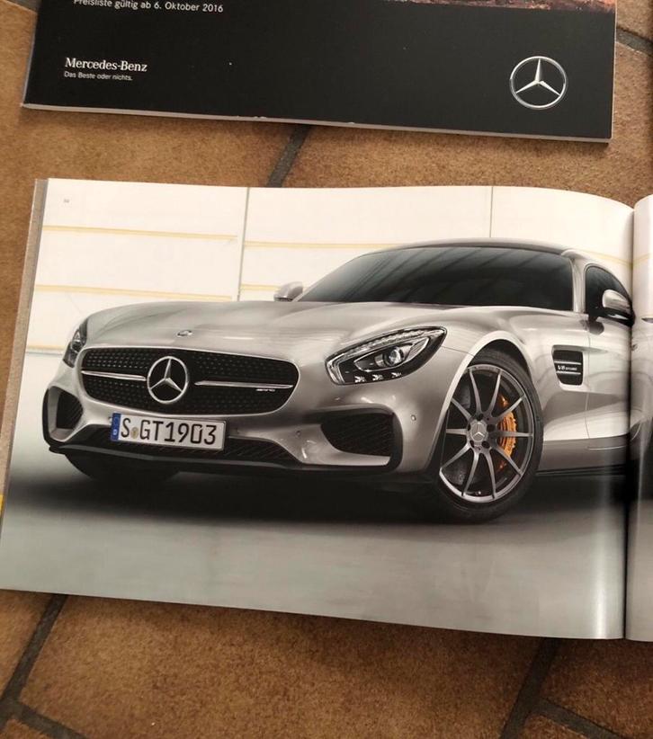 Brochurecollectie Mercedes AMG GT Sport Premium Edition, Boeken, Auto's | Folders en Tijdschriften