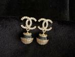 Boucles d'oreilles Chanel, Bijoux, Sacs & Beauté, Comme neuf, Enlèvement ou Envoi