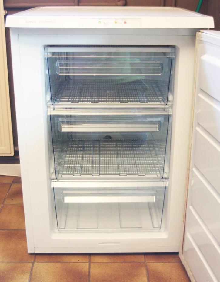 Elektrolux Vrieskast / Tafelmodel / A Class / Save Energy, Elektronische apparatuur, Vriezers en Diepvrieskisten, Zo goed als nieuw