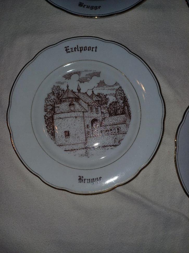 Porseleinen sierborden historische plaatsen Brugge, Antiquités & Art, Antiquités | Assiettes décoratives & Carrelages, Enlèvement ou Envoi