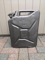 Oude (1945) stalen jerrycan voor transport benzine en ontvla, Gebruikt, Ophalen of Verzenden