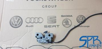 GOLF 7 VII 7.5 MOTORKAP SLOT Motorkapslot 5G1823509C FRONT beschikbaar voor biedingen