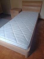 Eenpersoonsbed (incl. lattenbodem en matras) + nachtkastje, Huis en Inrichting, Ophalen, Gebruikt, 90 cm, Eenpersoons