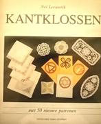 Nel Leeuwrik - Kantklossen Uitgeverij: Terra  Jaar: 1980 Har, Hobby en Vrije tijd, Kantklossen, Ophalen of Verzenden, Zo goed als nieuw