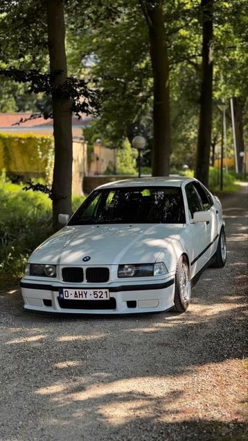 Bmw e36 316i beschikbaar voor biedingen