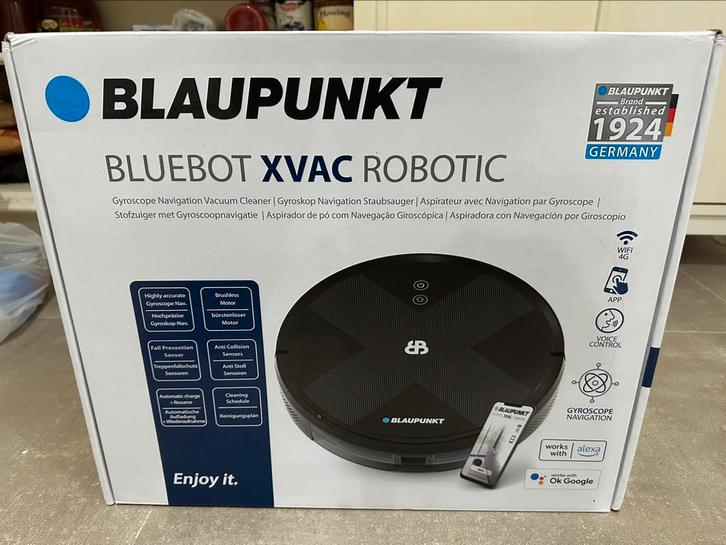 Blaupunkt robotstofzuiger met dweilfunctie en oplaadstation, Elektronische apparatuur, Stofzuigers, Zo goed als nieuw, Ophalen