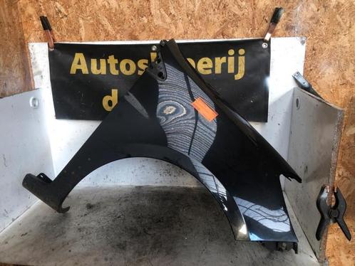 Scherm rechts-voor van een Renault Clio (NV676), Auto-onderdelen, Carrosserie, Renault, Gebruikt, 3 maanden garantie, Ophalen of Verzenden
