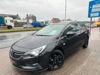 Opel Astra Sports Tourer 1.6cdti Black Edition 2017 Euro6b, Auto's, Voorwielaandrijving, https://public.car-pass.be/vhr/9415d641-4b64-4b14-b665-81b8fd7a30b3
