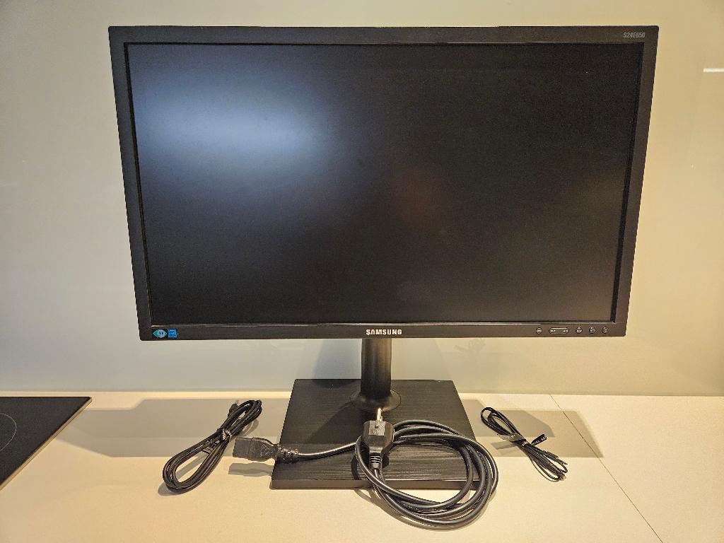 Samsung S24E650 Monitor, Computers en Software, Monitoren, Gebruikt, 60 Hz of minder, DisplayPort, HDMI, VGA, Hoofdtelefoonaansluiting