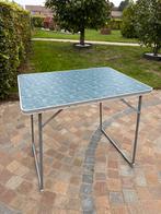 Table pliante, Enlèvement, Utilisé