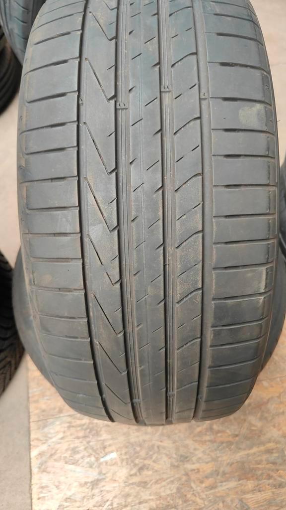 235/50r18 Hankook 40€ per stuk met plaatsen 24550r18, Auto-onderdelen, Besturing, Ophalen of Verzenden