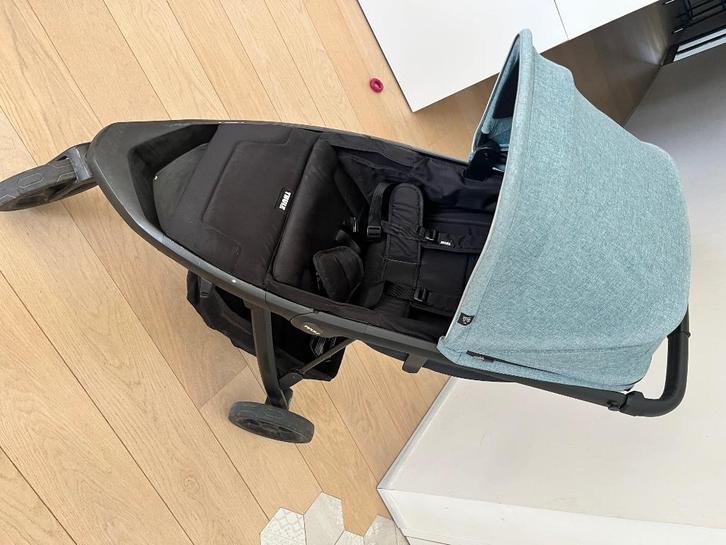 Thule spring buggy, Kinderen en Baby's, Buggy's, Gebruikt, Overige merken, Verstelbare rugleuning, Zonnekap, Ophalen