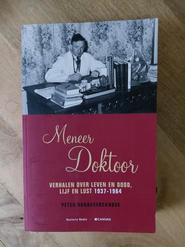 Meneer doktoor, boek in heel mooie staat, Boeken, Biografieën, Zo goed als nieuw, Ophalen of Verzenden