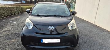 Toyota IQ 1.0i vvt-i. Reeds gekeurd voor verkoop. Airco. beschikbaar voor biedingen