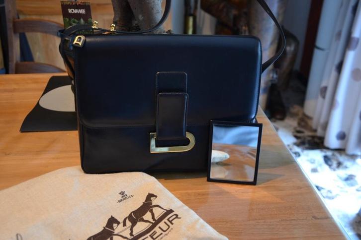 DELVAUX • Vintage, Handtassen en Accessoires, Tassen | Damestassen, Zo goed als nieuw, Schoudertasje, Zwart, Ophalen