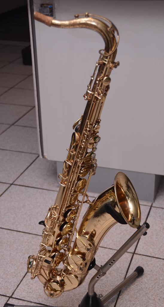 Selmer Super Action 80 - Saxophone ténor, Musique & Instruments, Instruments à vent | Saxophones, Utilisé, Ténor, Avec valise