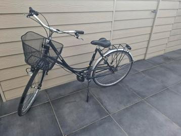 Damesfiets  beschikbaar voor biedingen