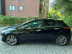 Hyundai i30 1.6 CRDi Joy ISG (full option), Cuir, Achat, Euro 6, Carnet d'entretien