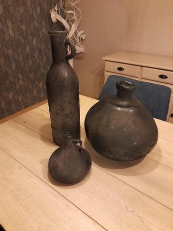  Prachtige Decoratieve Vazen | 3 Stuks beschikbaar voor biedingen