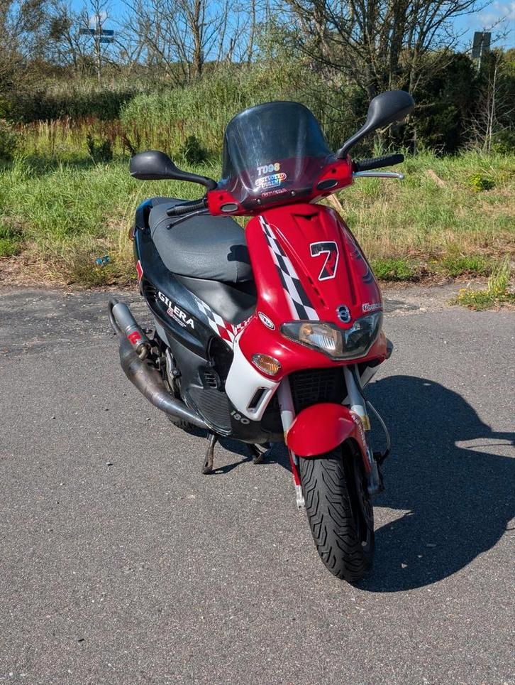 Gilera Runner 172cc Stage 3, Fietsen en Brommers, Scooters | Piaggio, Zo goed als nieuw, Overige modellen, Tweetakt, Ophalen