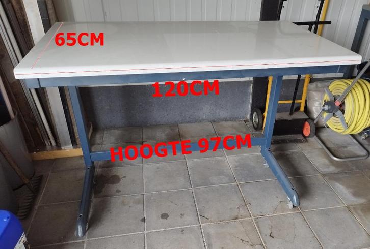 Werktafel - werkbank met wieltjes - 2 stuks, Doe-het-zelf en Bouw, Werkbanken, Gebruikt, 120 tot 170 cm, Ophalen