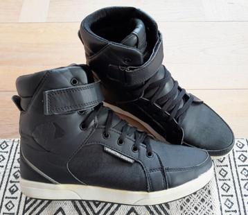 V'Quattro Milano 2 baskets sneakers moto - Mt. 44 disponible aux enchères