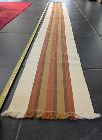 Tafelloper vintage 240 cm lang 30 cm breed beschikbaar voor biedingen