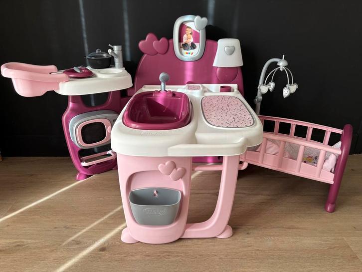 Smobi Baby Nurse Groot Poppen Speelcenter opvouwbaar, Kinderen en Baby's, Speelgoed | Poppen, Zo goed als nieuw, Overige typen