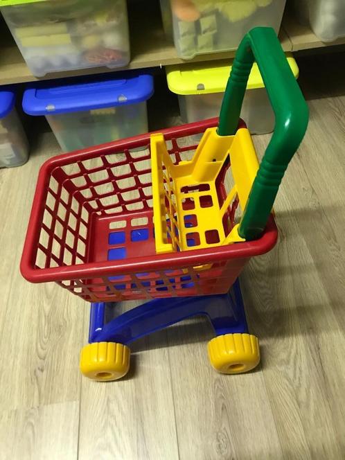 ② Speelgoed winkelwagen Speelgoed Speelkeukens — 2dehands