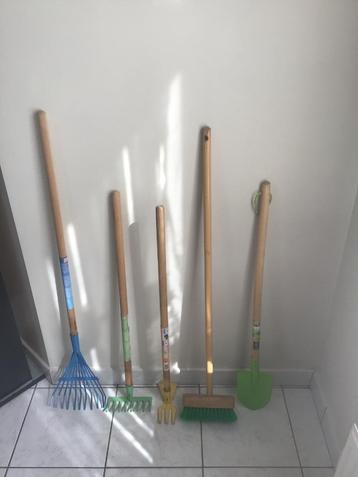 5 x Kinder tuingereedschap. beschikbaar voor biedingen