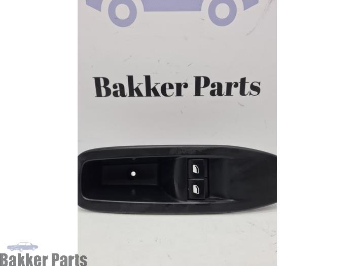 Commutateur vitre électrique d'un Peugeot 208, -, -, 3 mois de garantie, Utilisé