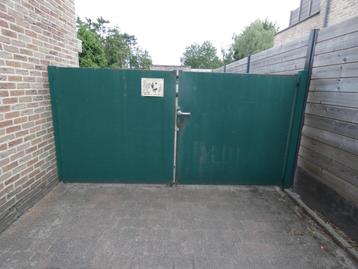 draaipoort 3m breed en 1.45m hoog beschikbaar voor biedingen
