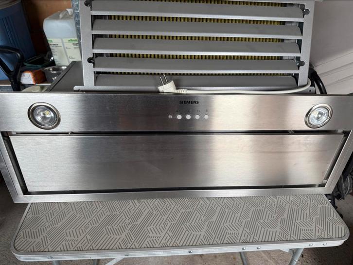 Dampkap siemens + binnen afzuiging., Elektronische apparatuur, Afzuigkappen, Zo goed als nieuw, Inbouw, Ophalen