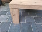 Salontafel uit massieve eik. 110 x 110. Geluchtgomd., Ophalen of Verzenden, Zo goed als nieuw