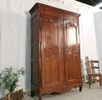 Hoge antieke Franse bruidskast in zware eik H 232 B 138 D 59, Antiek en Kunst, Antiek | Meubels | Kasten, Ophalen