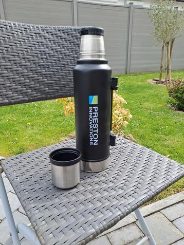 Thermos  beschikbaar voor biedingen