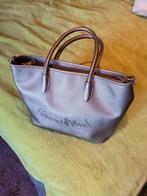 KISSES OF PEARL HANDTAS - TAUPE, Handtassen en Accessoires, Tassen | Damestassen, Ophalen, Zo goed als nieuw, Handtas