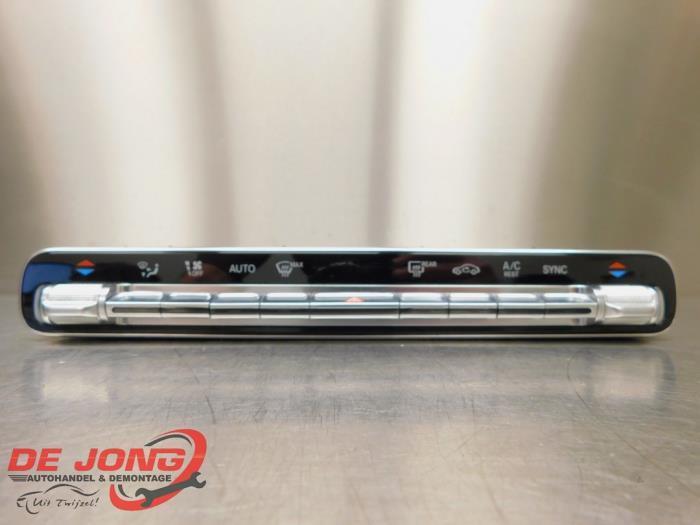 Kachel Bedieningspaneel van een Mercedes CLA, Auto-onderdelen, Dashboard en Schakelaars, Mercedes-Benz, Gebruikt, 3 maanden garantie