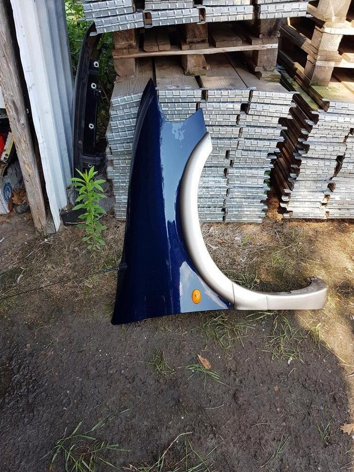 Chevrolet transport spatbord rechts bj 98 tot 2005, Auto-onderdelen, Carrosserie, Spatbord, Gebruikt, Ophalen of Verzenden