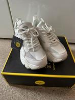 Te koop schoenen Buffalo, Kleding | Dames, Wit, Nieuw, Ophalen of Verzenden, Sneakers