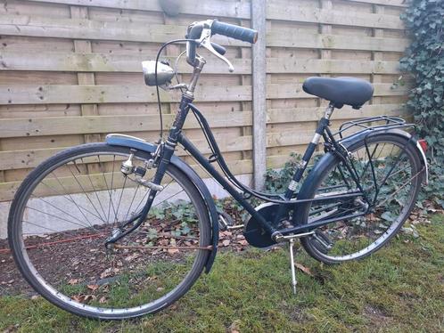 Te kapellen damesfiets studentenfiets stationsfiets rijklaar, Fietsen en Brommers, Fietsen | Dames | Omafietsen, Zo goed als nieuw