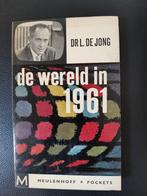 De wereld in 1961 (Dr L. de Jong), 20e eeuw of later, Ophalen of Verzenden, Zo goed als nieuw, L. de Jong