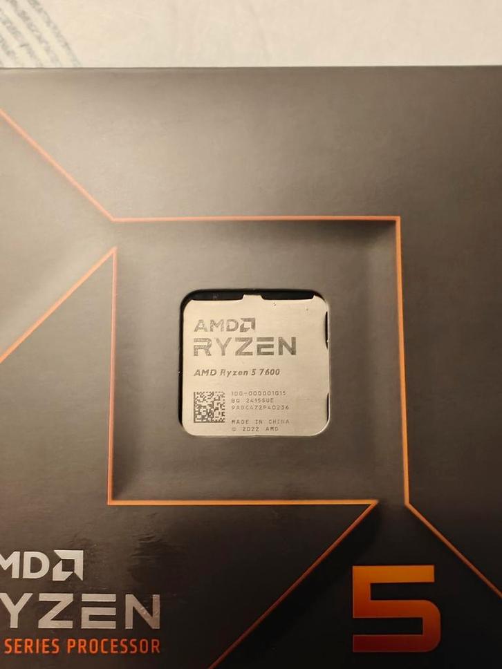 Ryzen 5 7600 met stock cooler., Computers en Software, Processors, Ophalen of Verzenden