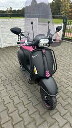 Vespa sprint, Fietsen en Brommers, Scooters | Vespa, Ophalen, Zo goed als nieuw