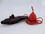Duikboot van Igra in Rood/Bruin Bakeliet, Antiek en Kunst, Verzenden