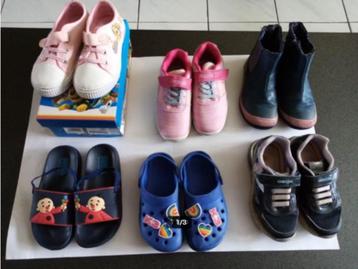 lot kinderschoentjes maat 27: laarsjes, crocs, schoenen enz. beschikbaar voor biedingen