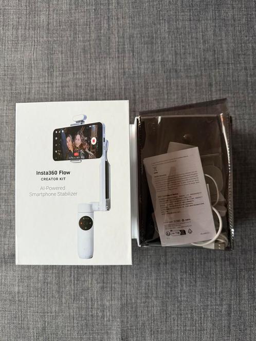 Insta360 Flow Full Creator Kit, Telecommunicatie, Wearable-accessoires, Zo goed als nieuw, Ophalen of Verzenden