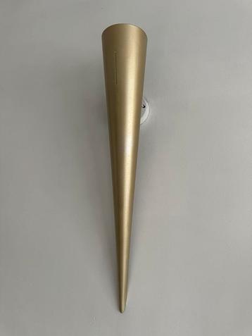 2 gouden wandlampen beschikbaar voor biedingen