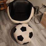Suede zetel en poef Playtime - voetbal, Huis en Inrichting, Ophalen, Zo goed als nieuw
